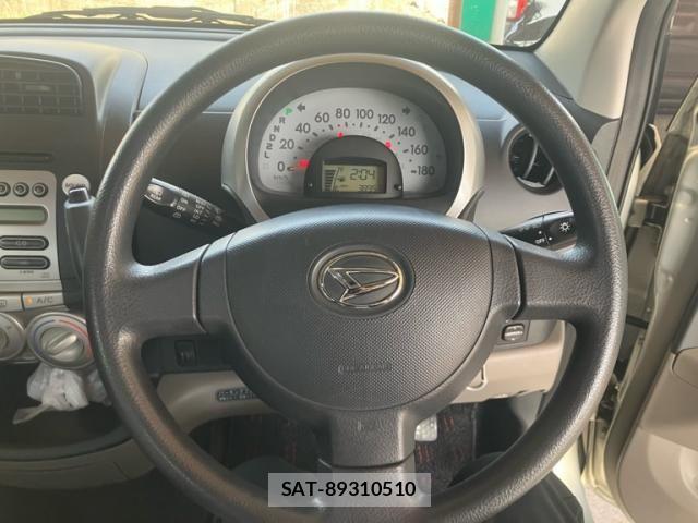 Daihatsu BOON 2006-11 8206710-13