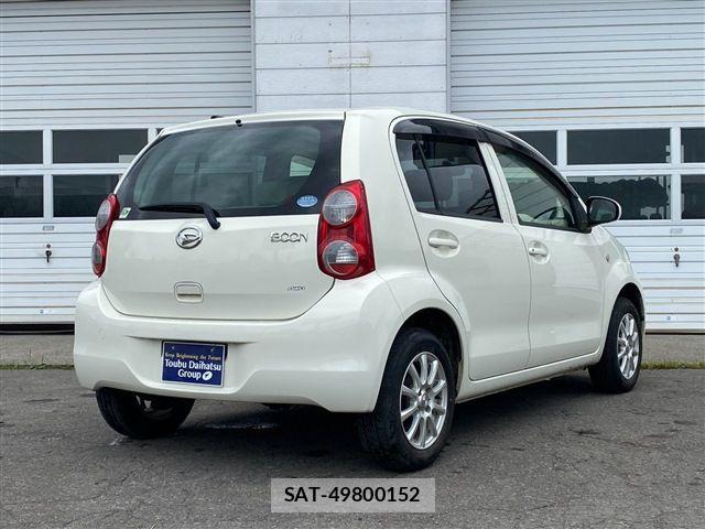 Daihatsu BOON 2013-11 8354051-4