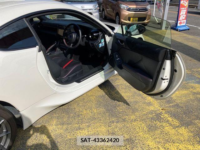 Subaru BRZ 2022-10 1176251-10