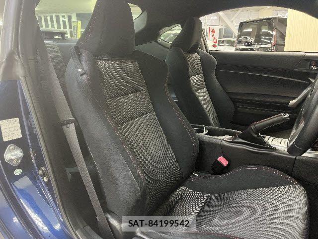 Subaru BRZ 2013-03 1255799-3
