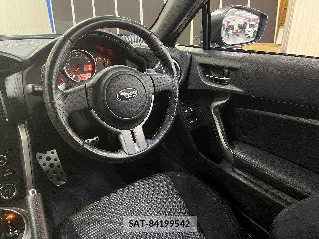Subaru BRZ 2013-03 1255799-5