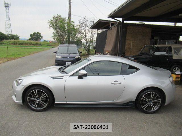 Subaru BRZ 2012-10 1402158-13