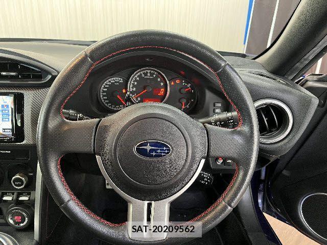 Subaru BRZ 2015-04 2298742-13
