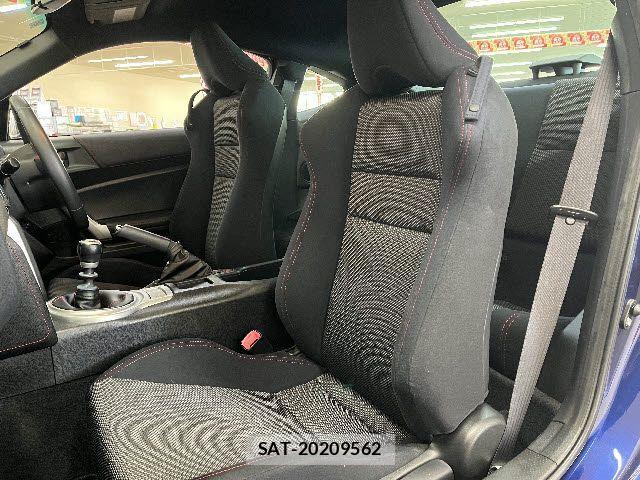 Subaru BRZ 2015-04 2298742-18