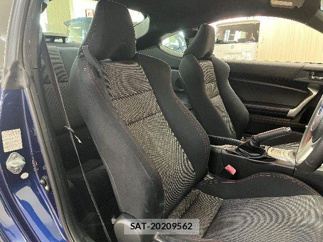 Subaru BRZ 2015-04 2298742-3