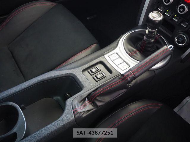 Subaru BRZ 2017-08 3766111-16