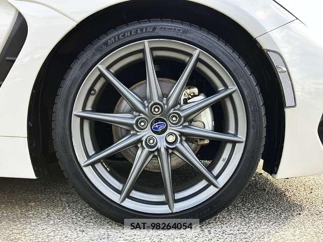 Subaru BRZ 2022-01 4321139-3