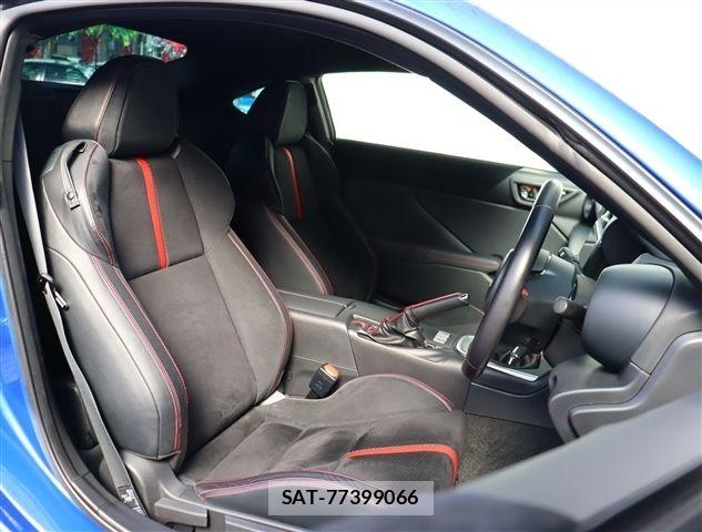 Subaru BRZ 2022-09 4932159-11