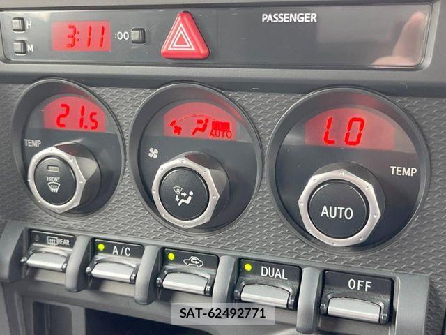 Subaru BRZ 2013-02 4932229-3