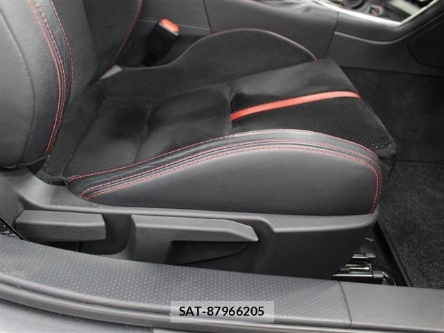 Subaru BRZ 2021-12 6242529-26