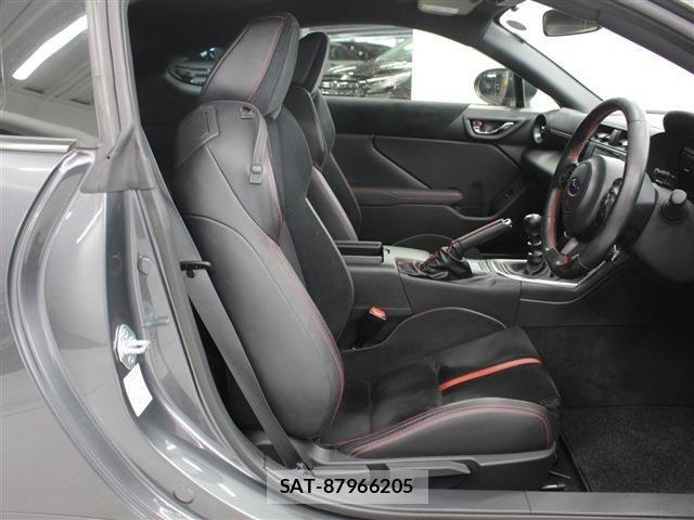 Subaru BRZ 2021-12 6242529-27