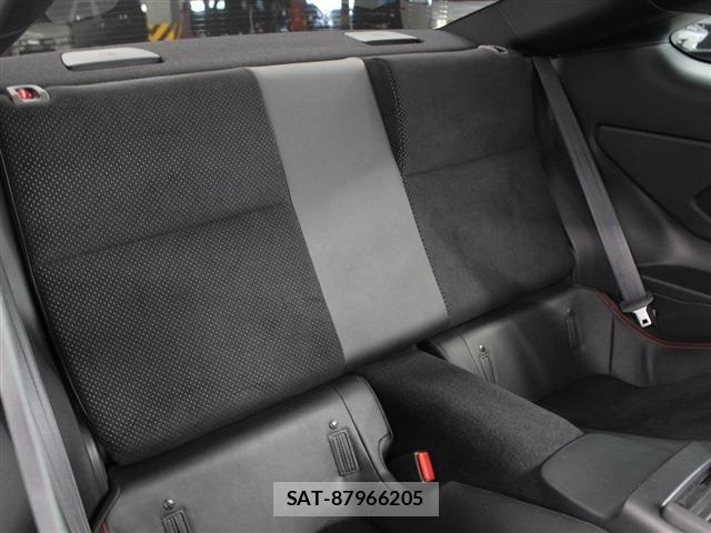 Subaru BRZ 2021-12 6242529-28