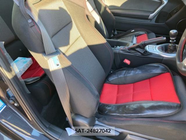 Subaru BRZ 2017-02 6275934-9