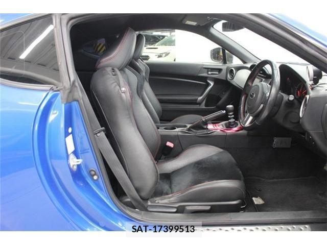 Subaru BRZ 2013-03 6495735-29