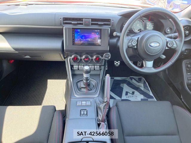 Subaru BRZ 2024-10 6525759-1