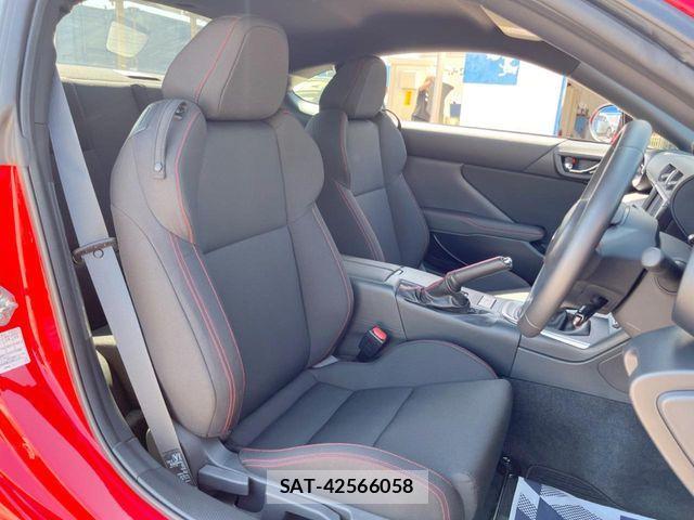 Subaru BRZ 2024-10 6525759-7