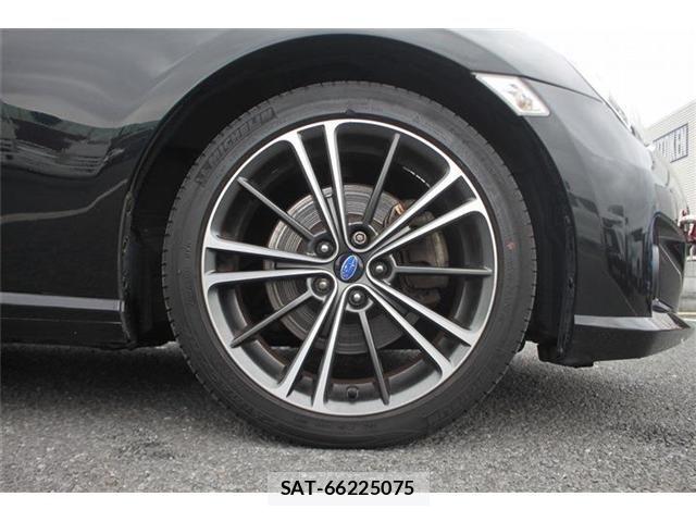Subaru BRZ 2015-08 6670660-15