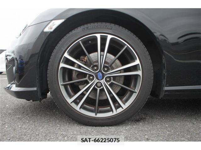 Subaru BRZ 2015-08 6670660-16