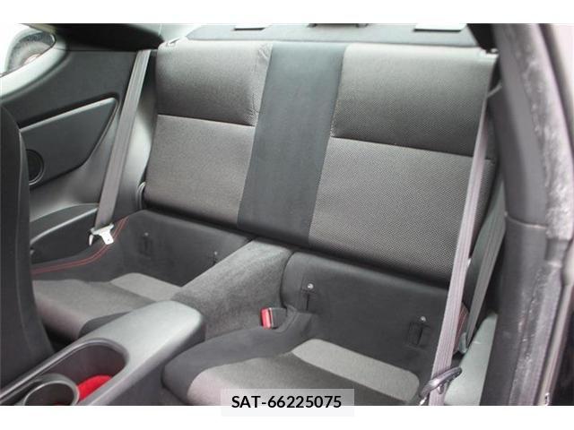 Subaru BRZ 2015-08 6670660-23