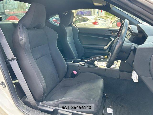 Subaru BRZ 2018-01 6675268-7