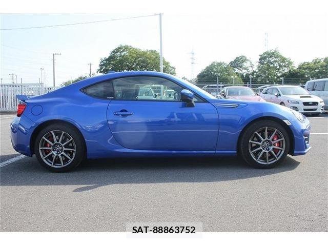 Subaru BRZ 2017-04 6683707-14