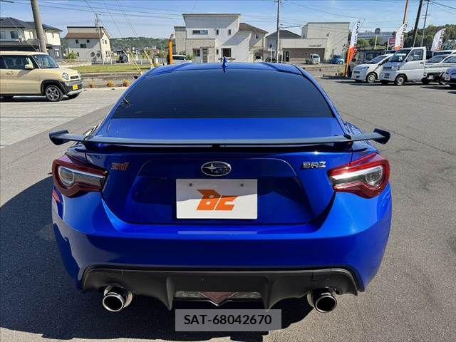 Subaru BRZ 2017-05 6683708-13