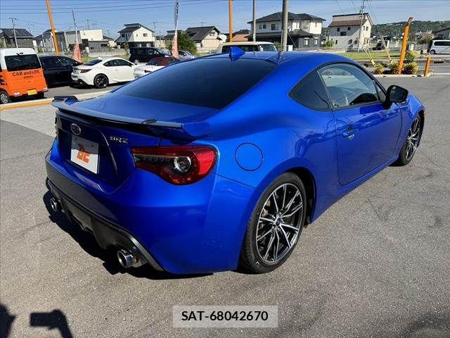 Subaru BRZ 2017-05 6683708-14