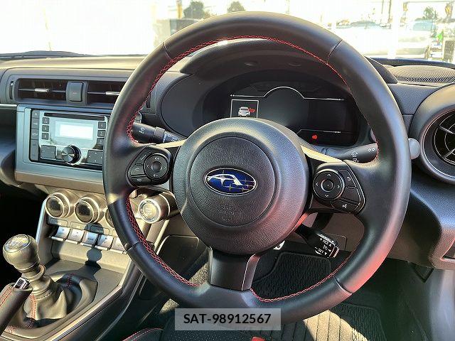 Subaru BRZ 2021-12 6690928-13