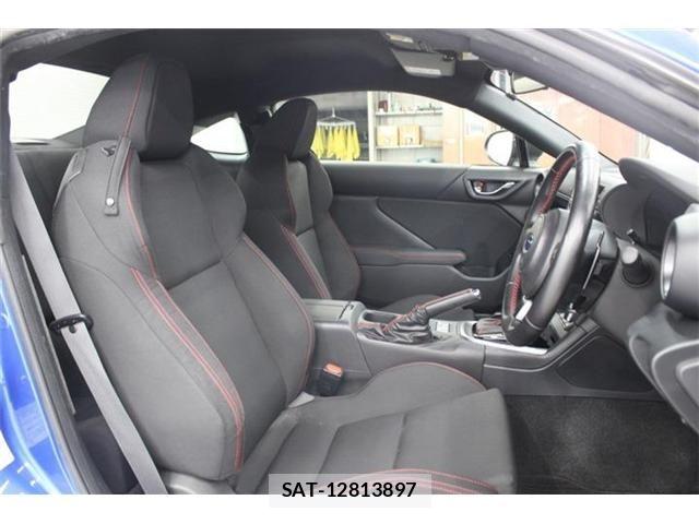 Subaru BRZ 2021-11 6690929-26