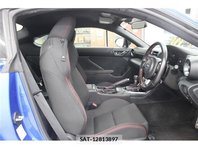Subaru BRZ 2021-11 6690929-28
