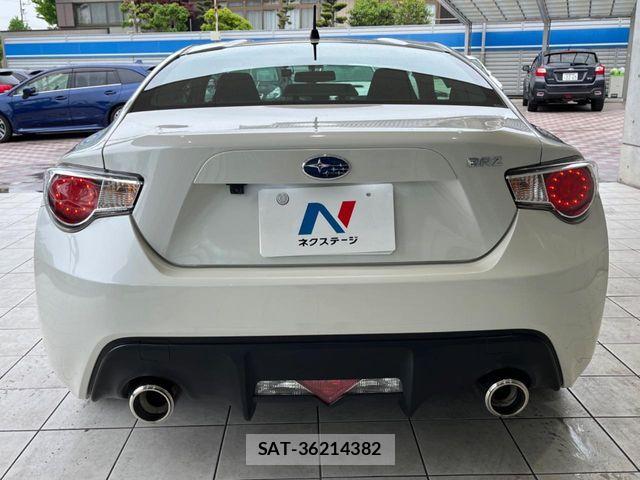 Subaru BRZ 2013-01 6814112-13