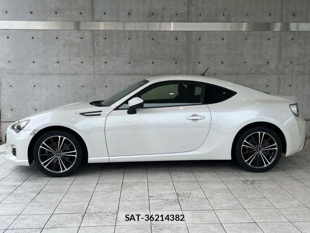 Subaru BRZ 2013-01 6814112-18