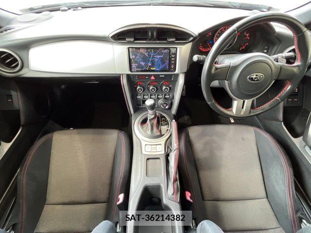 Subaru BRZ 2013-01 6814112-1