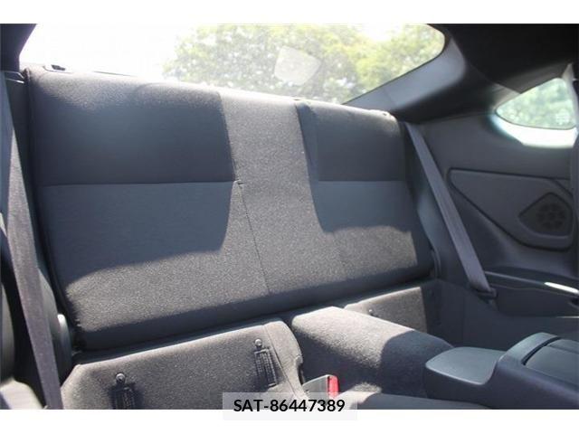 Subaru BRZ 2022-01 6902916-13