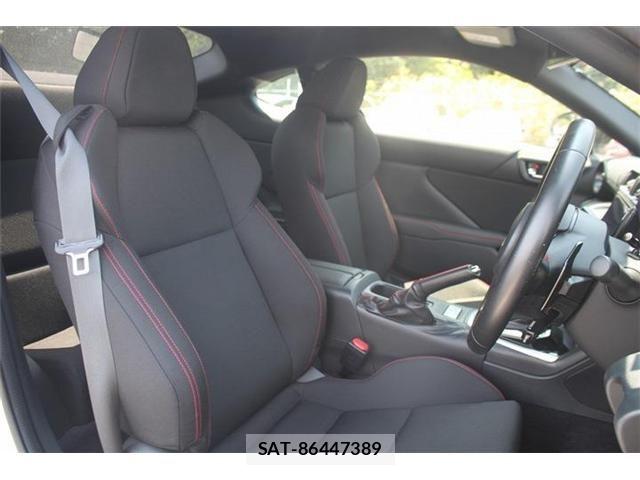 Subaru BRZ 2022-01 6902916-20