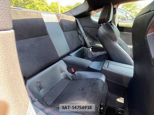 Subaru BRZ 2023-06 6991168-9