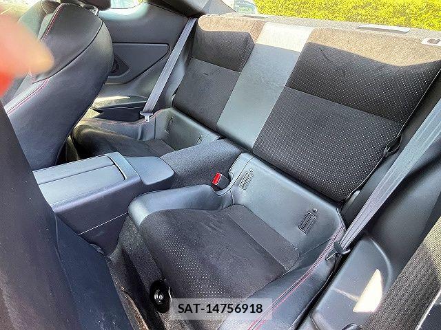 Subaru BRZ 2023-06 6991168-12