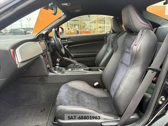 Subaru BRZ 2013-01 7020135-16