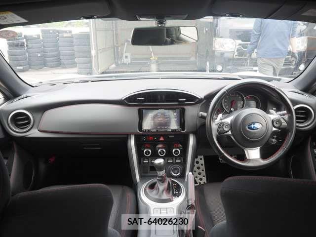 Subaru BRZ 2017-08 7215652-1