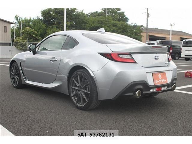 Subaru BRZ 2022-01 7215657-13