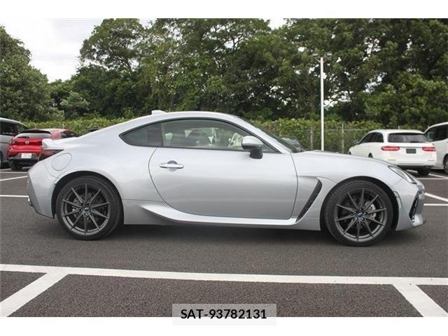 Subaru BRZ 2022-01 7215657-18