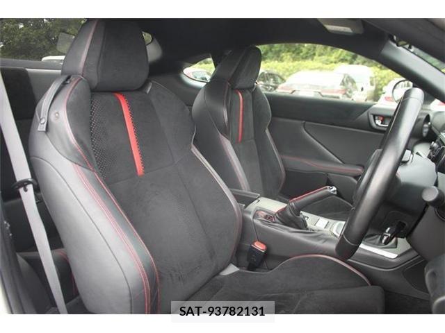 Subaru BRZ 2022-01 7215657-29