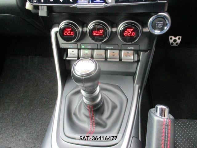 Subaru BRZ 2022-03 7215654-9
