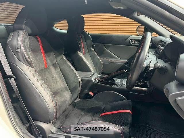 Subaru BRZ 2023-01 7215656-7