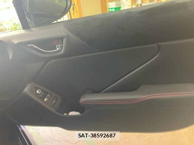 Subaru BRZ 2022-11 7215659-12