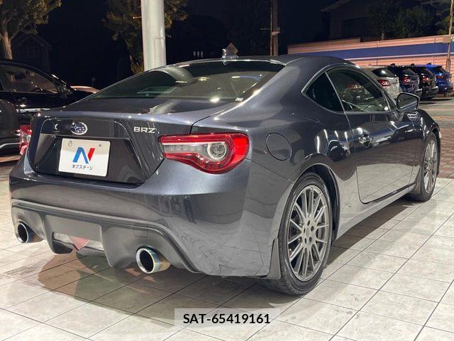 Subaru BRZ 2016-01 7357067-16