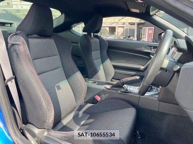 Subaru BRZ 2014-04 7453292-7