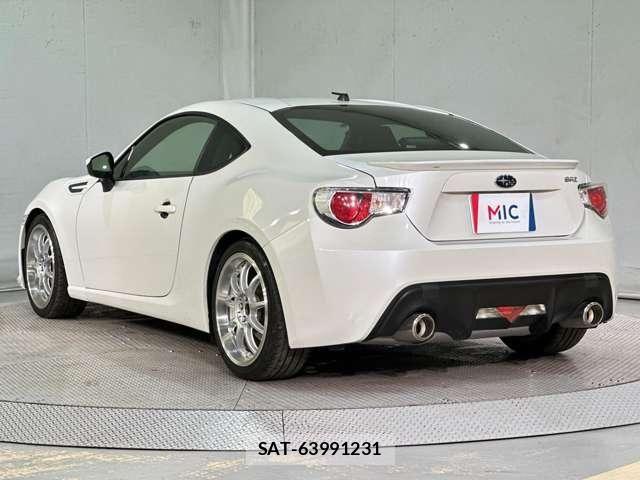 Subaru BRZ 2012-07 7453293-6