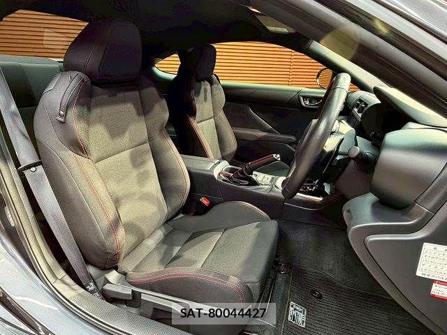 Subaru BRZ 2023-11 7499784-7