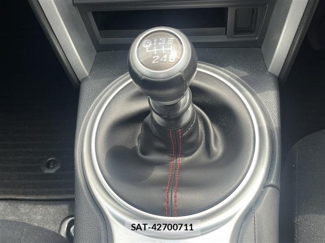 Subaru BRZ 2017-04 7615340-2